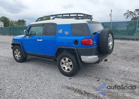 2007 Toyota Fj Cruiser from USA, damaged, VIN JTEBU11F370010128